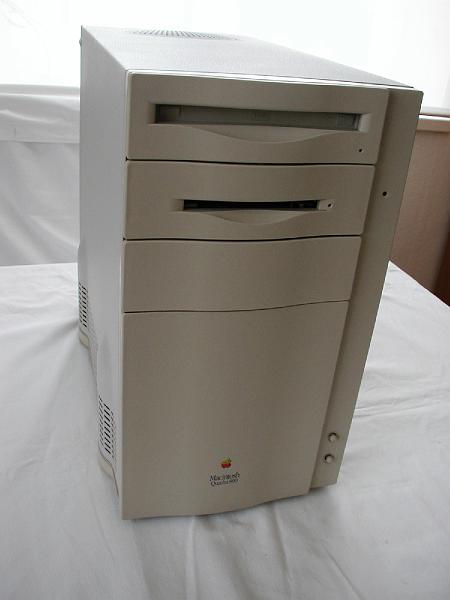 Apple Quadra 800.JPG